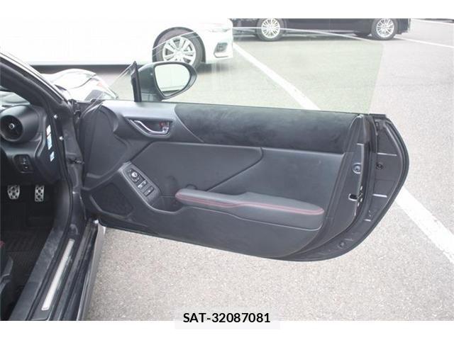 Subaru BRZ 2021-10 7615338-29