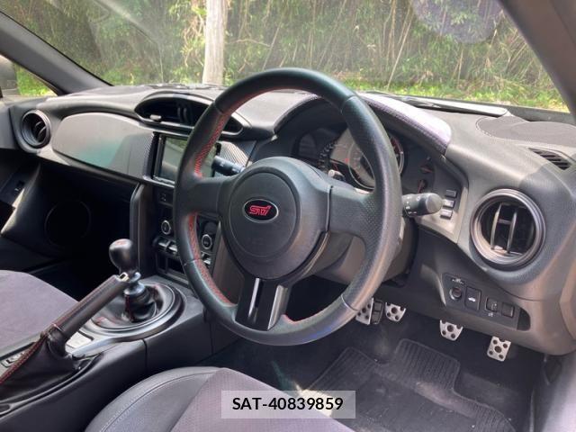 Subaru BRZ 2014-04 7615343-11