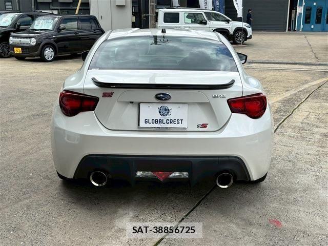 Subaru BRZ 2014-01 7721689-12