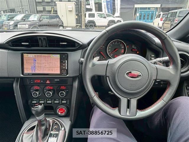 Subaru BRZ 2014-01 7721689-18