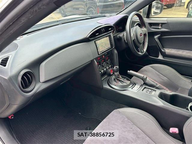 Subaru BRZ 2014-01 7721689-3