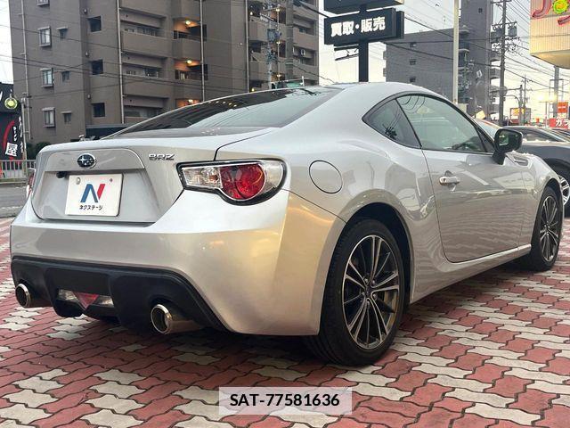Subaru BRZ 2013-11 7783158-13