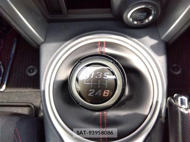 Subaru BRZ 2015-06 7783161-12