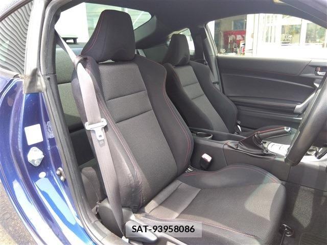 Subaru BRZ 2015-06 7783161-25