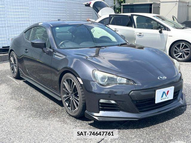 Subaru BRZ 2013-08 7783159-15