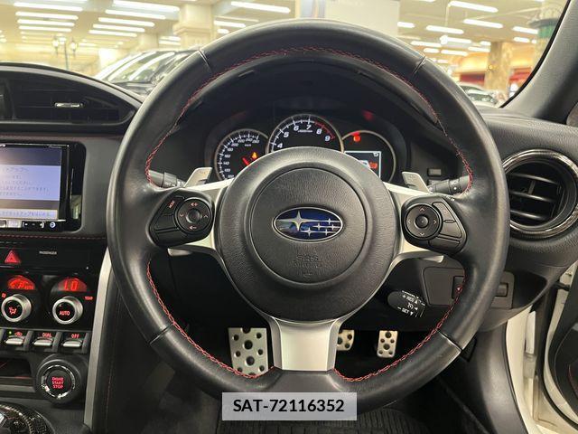 Subaru BRZ 2018-10 7960754-6