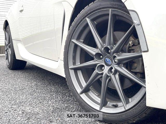 Subaru BRZ 2022-03 7960752-12