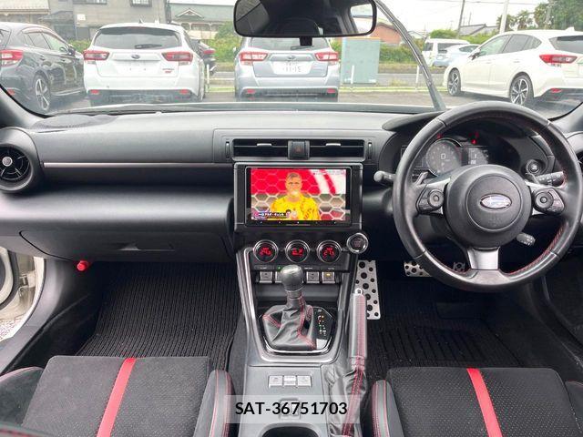 Subaru BRZ 2022-03 7960752-1