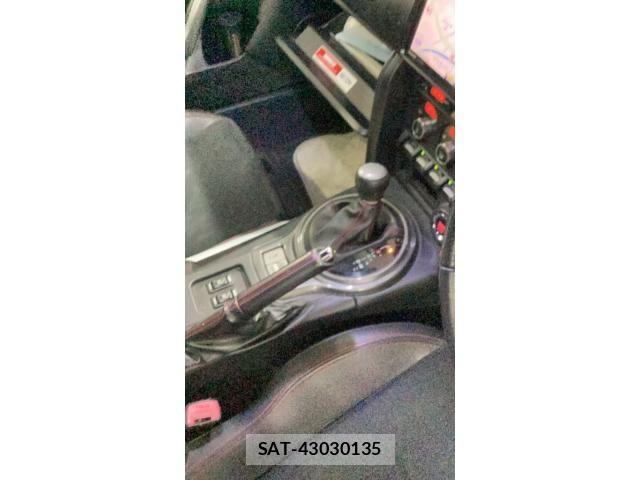 Subaru BRZ 2012-10 8098369-10