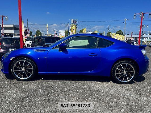 Subaru BRZ 2012-09 8098368-11