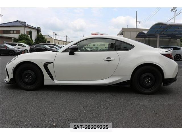 Subaru BRZ 2022-02 8098366-9
