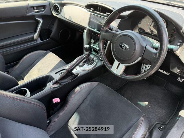 Subaru BRZ 2012-07 8098370-15