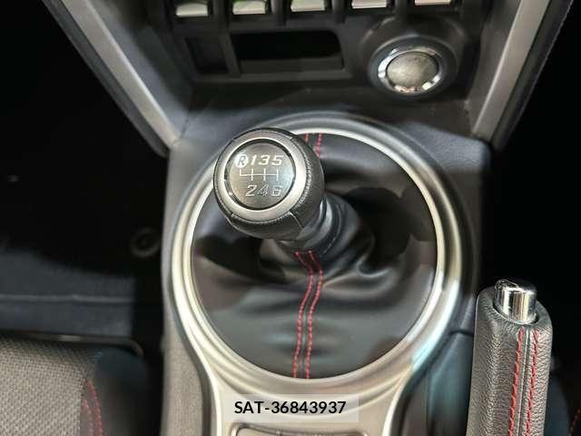 Subaru BRZ 2016-03 8158103-16