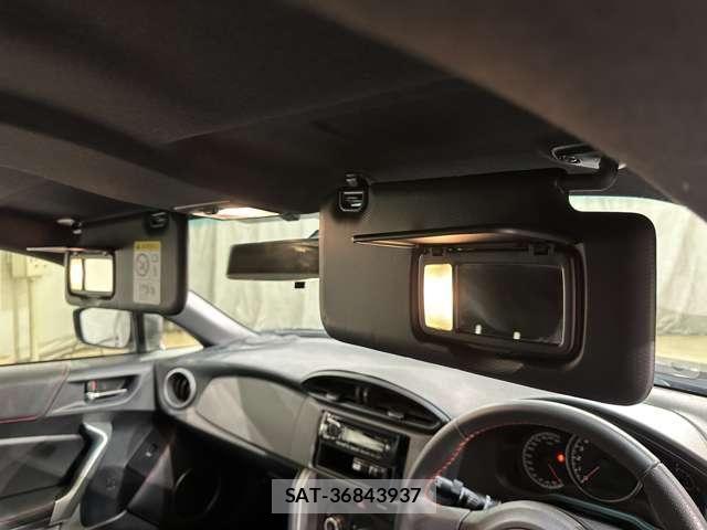 Subaru BRZ 2016-03 8158103-21
