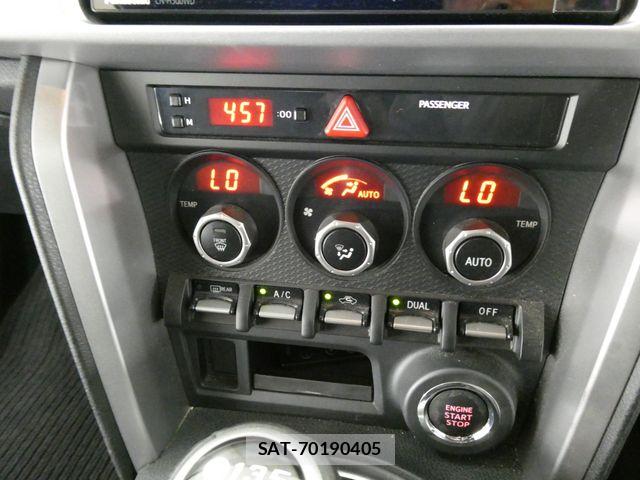 Subaru BRZ 2012-11 8206716-27