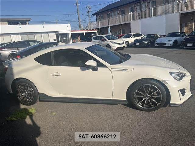 Subaru BRZ 2016-09 8206715-14