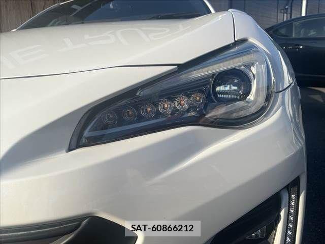 Subaru BRZ 2016-09 8206715-19