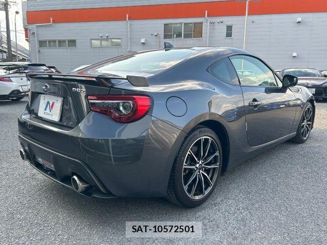 Subaru BRZ 2020-03 8229106-16
