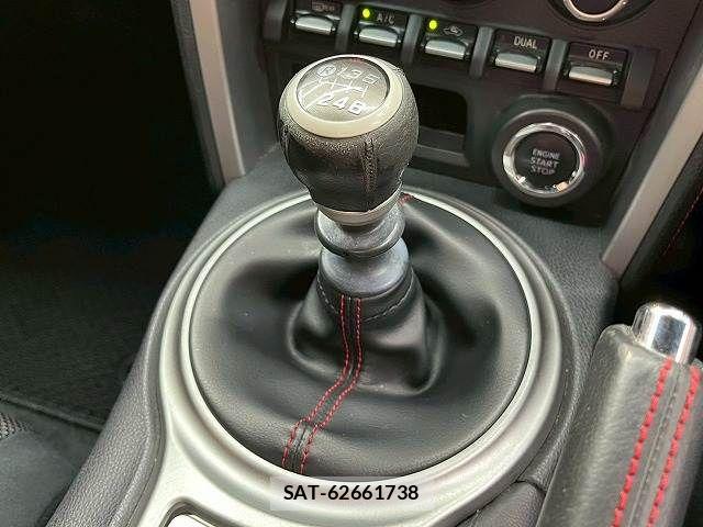 Subaru BRZ 2013-03 8244760-14