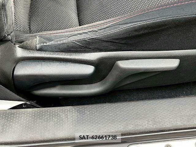 Subaru BRZ 2013-03 8244760-15