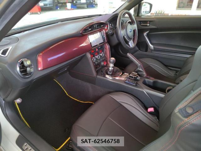 Subaru BRZ 2014-07 8244759-21