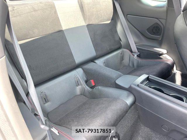 Subaru BRZ 2023-01 8244758-8