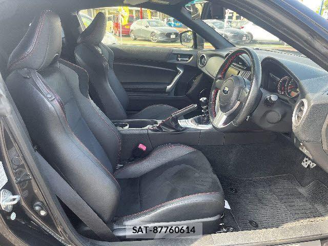 Subaru BRZ 2016-02 8313525-9