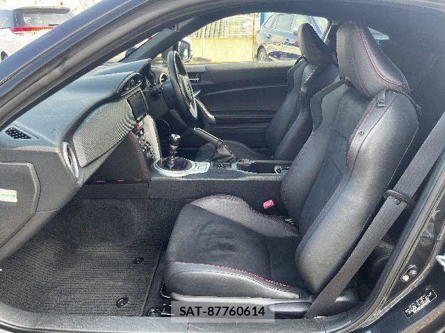 Subaru BRZ 2016-02 8313525-12