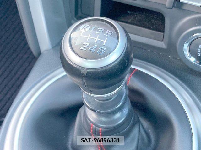 Subaru BRZ 2018-01 8313524-5