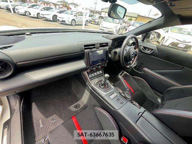 Subaru BRZ 2022-11 8313522-1
