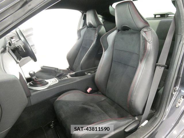 Subaru BRZ 2015-06 8335160-20