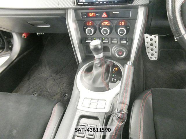 Subaru BRZ 2015-06 8335160-22