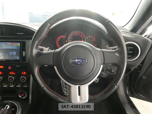 Subaru BRZ 2015-06 8335160-26