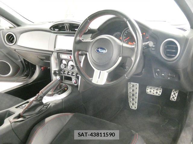 Subaru BRZ 2015-06 8335160-2