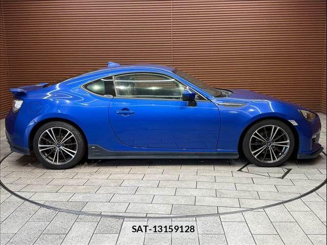 Subaru BRZ 2015-08 8335154-16