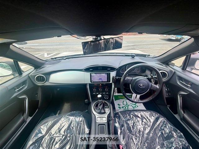 Subaru BRZ 2012-07 8335156-1