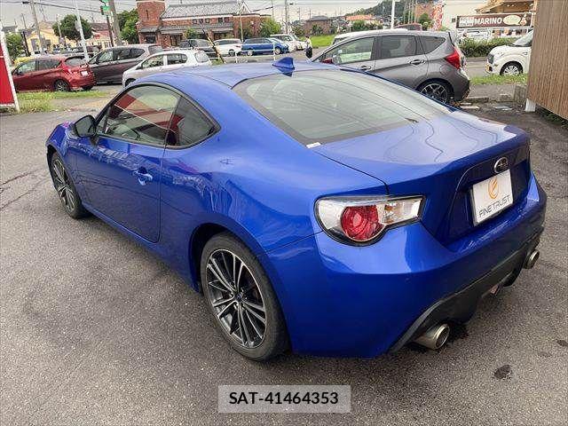 Subaru BRZ 2016-03 8335158-16