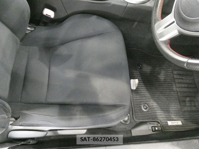 Subaru BRZ 2014-01 8354052-14