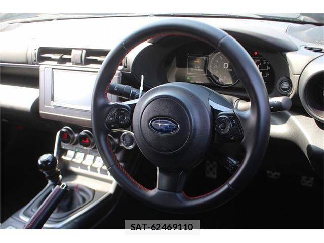 Subaru BRZ 2022-10 8365016-21