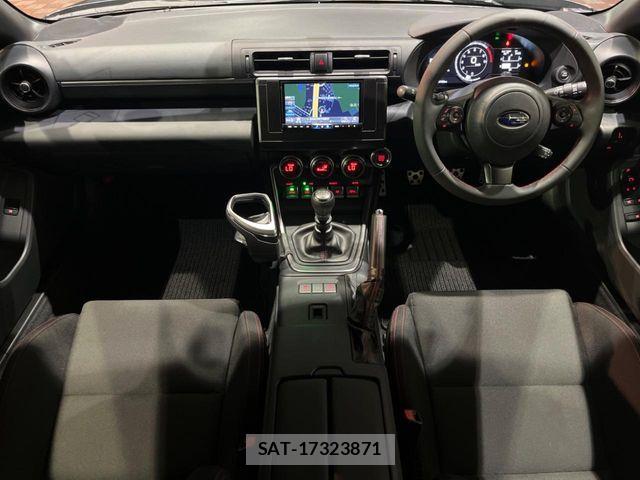 Subaru BRZ 2023-02 8437975-1