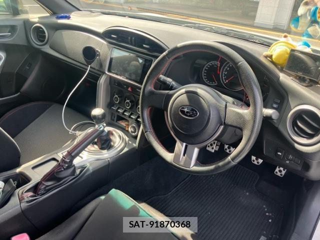 Subaru BRZ 2012-04 8457123-11
