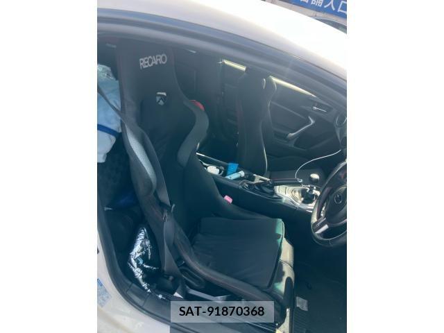 Subaru BRZ 2012-04 8457123-12