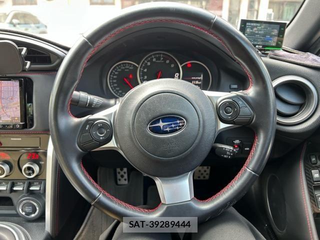 Subaru BRZ 2017-05 8485130-14