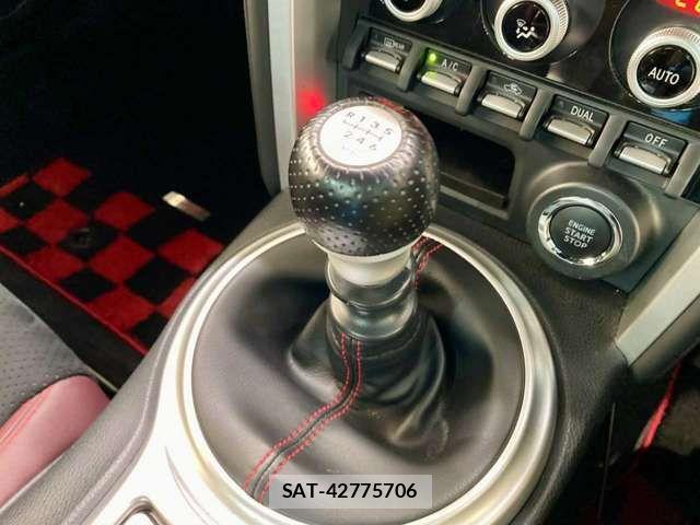 Subaru BRZ 2018-06 8523851-16