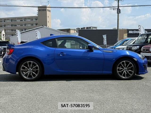 Subaru BRZ 2017-03 8523852-11