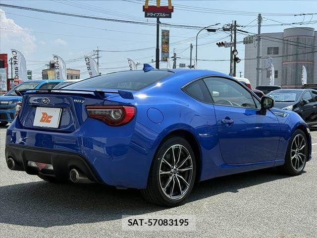 Subaru BRZ 2017-03 8523852-12
