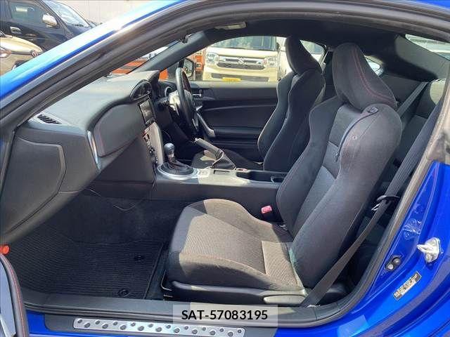 Subaru BRZ 2017-03 8523852-16