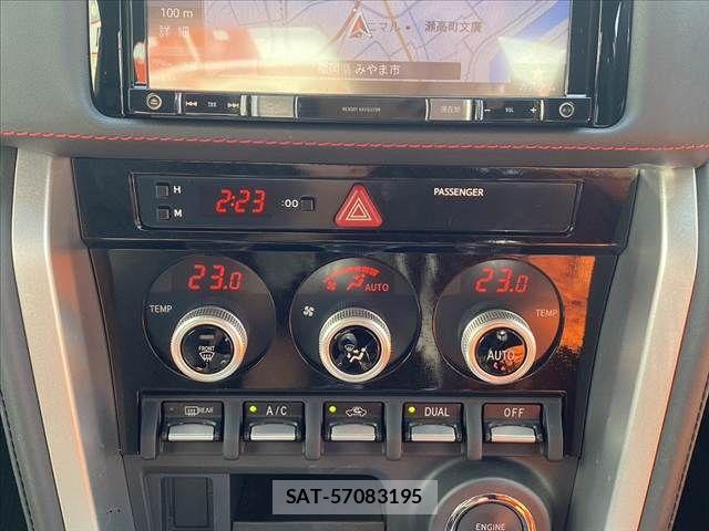 Subaru BRZ 2017-03 8523852-4