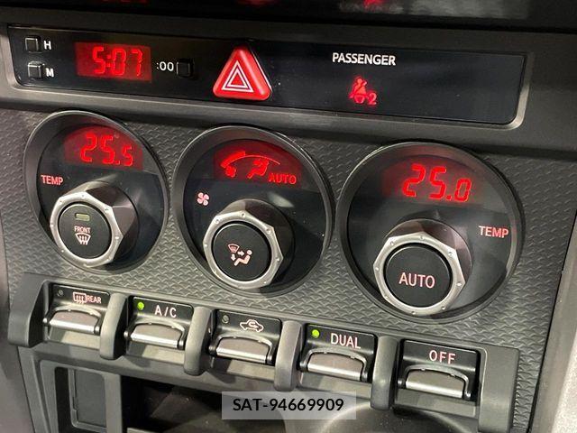 Subaru BRZ 2014-02 8523853-7