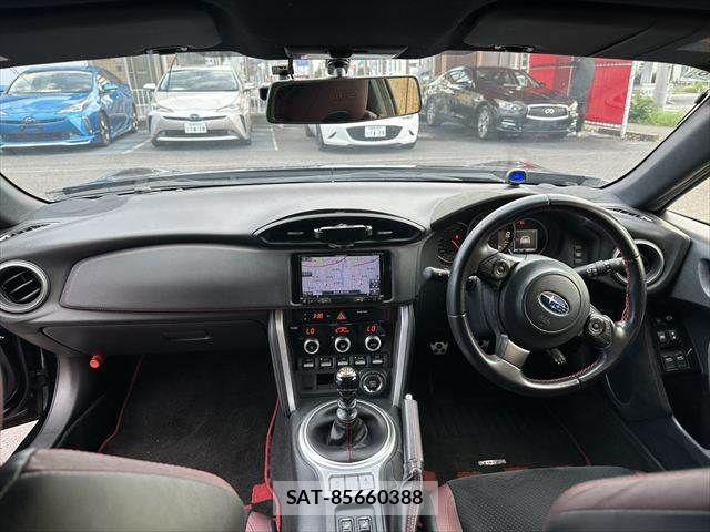 Subaru BRZ 2018-03 8626061-2